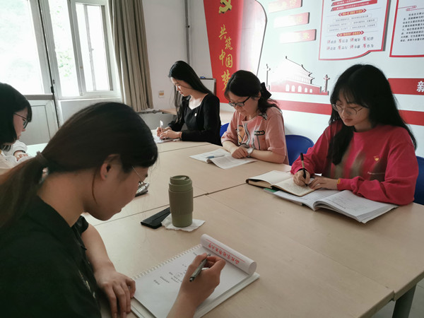 b1f3de32420c4fd29cbd440c5ae4389b.jpg FEC10B079539014667E23CE378E780B0_副本.jpg